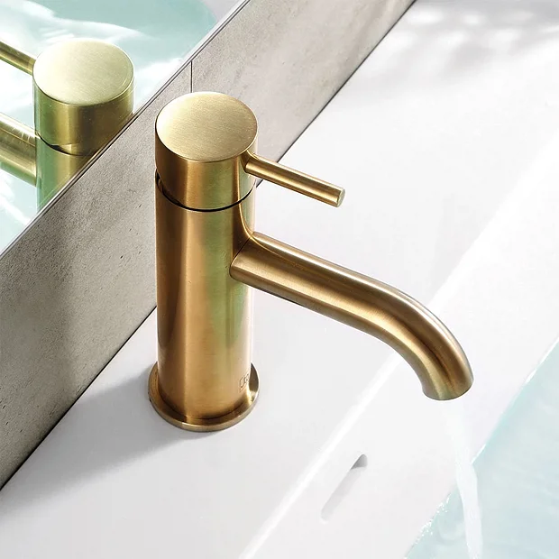 Just Taps Plu JTP Vos Brushed Brass Single Lever Basin Mixer 5 Just Taps Plu JTP Vos Brushed Brass Single Lever Basin Mixer - Image 3